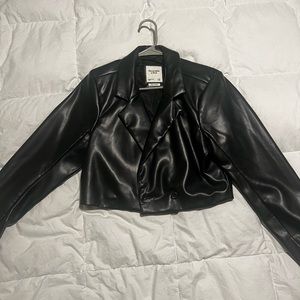Abercrombie and Fitch cropped vegan leather blazer